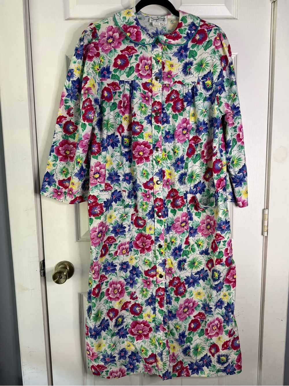 Vintage Saybury Floral Housecoat Snap Front Robe  Small Grannycore Cottagecore